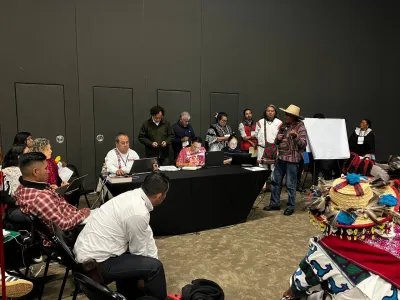  image linking to Medios de comunicación indígenas y afrodescendientes en México: “Las radios comunitarias son esenciales para preservar las lenguas, la cultura y la unidad de los pueblos indígenas”