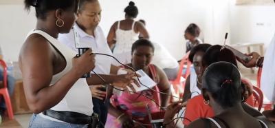  image linking to  Community networks newsletter:  Sharing women's voices and reflections