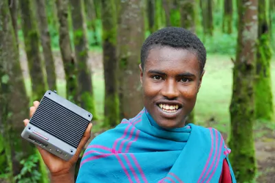  image linking to Le nouveau E2 : Un ordi pour tout le monde 